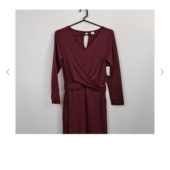 Old Navy Wide Leg Jumpsuit - Picture 2 of 11